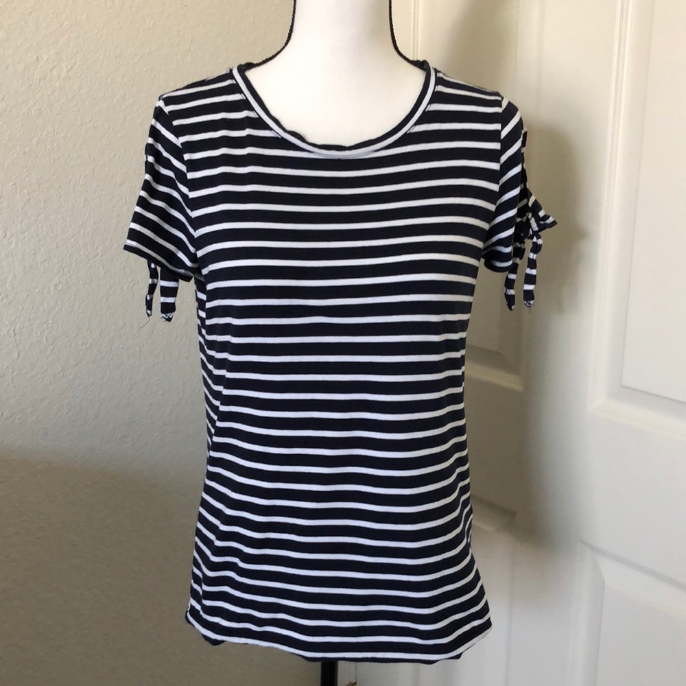 Nautica stripped tshirt size small